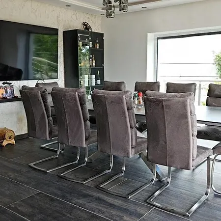 Viola Apartment *
